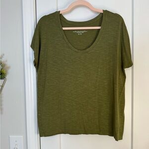 TAHARI Olive Dolman Cap Sleeve Tee